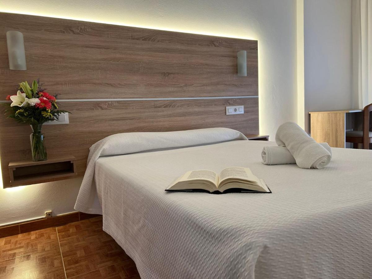 Hotel Argibay Эль-Грове Экстерьер фото